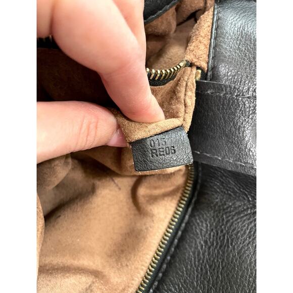 Marc Jacob’s Shoulder Bag Black Leather Gold Buckle 015RE06 - Picture 13 of 16